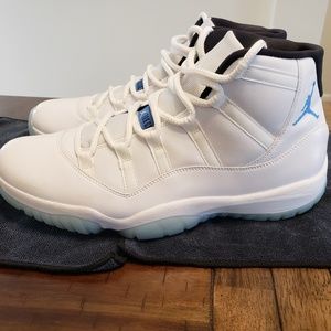 Jordan 11 "Legend Blue"